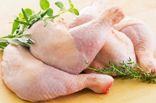 カンピロバクターの汚染が報告されている鶏肉